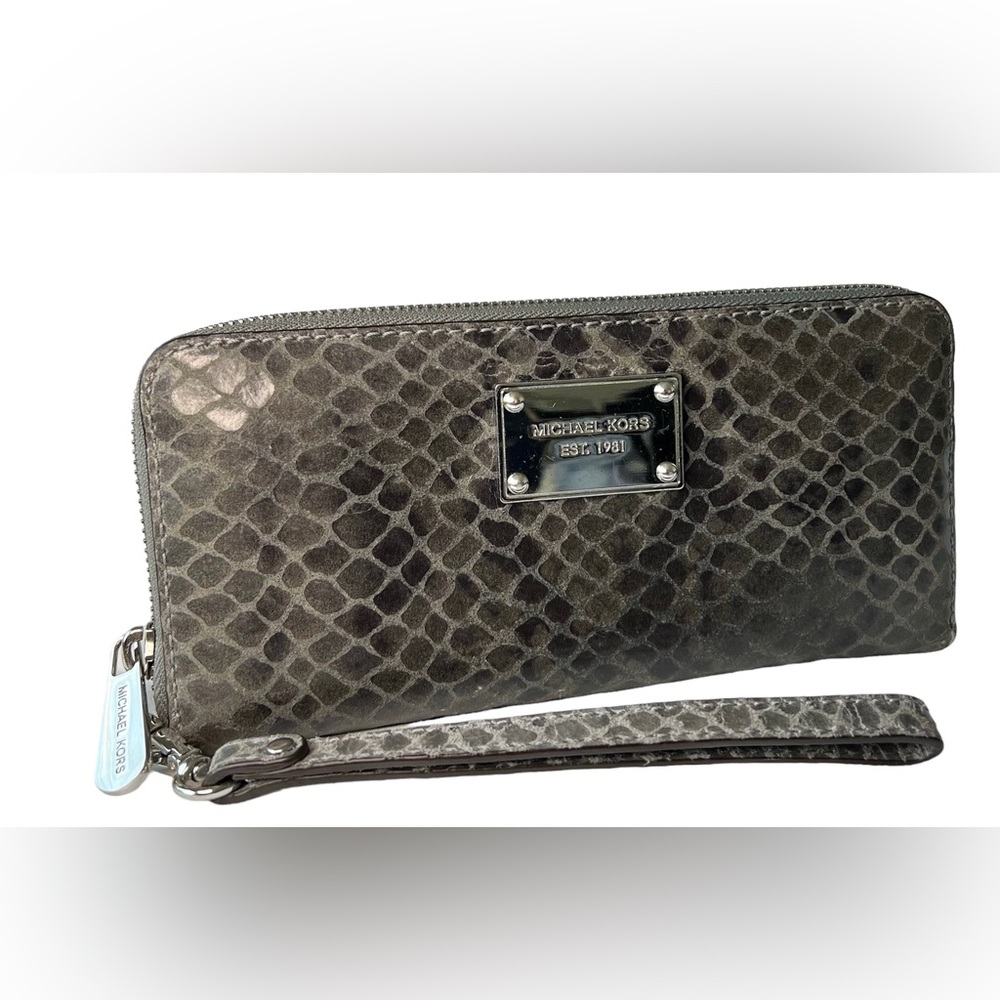COPY - Michael Kors Snakeskin Continental Wallet w/Wristlet - Excellent Conditi…